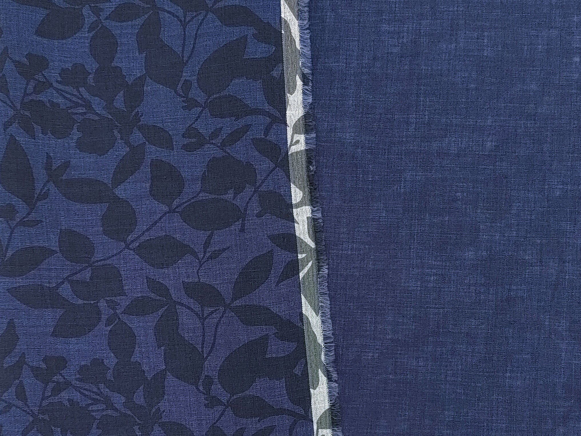 100% Linen Fabric – Delave Navy with Leaf Pattern Print 7343