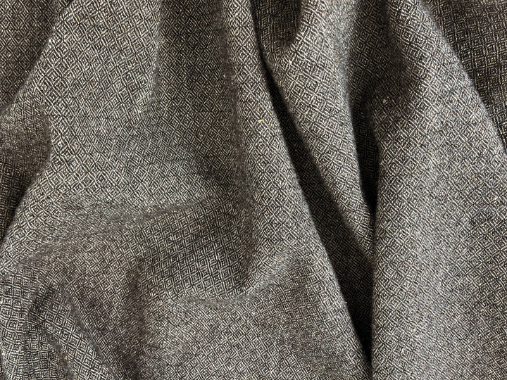 Broken Diamond Twill – Heavyweight Viking Age Linen Wool Fabric 8173 8174 8177