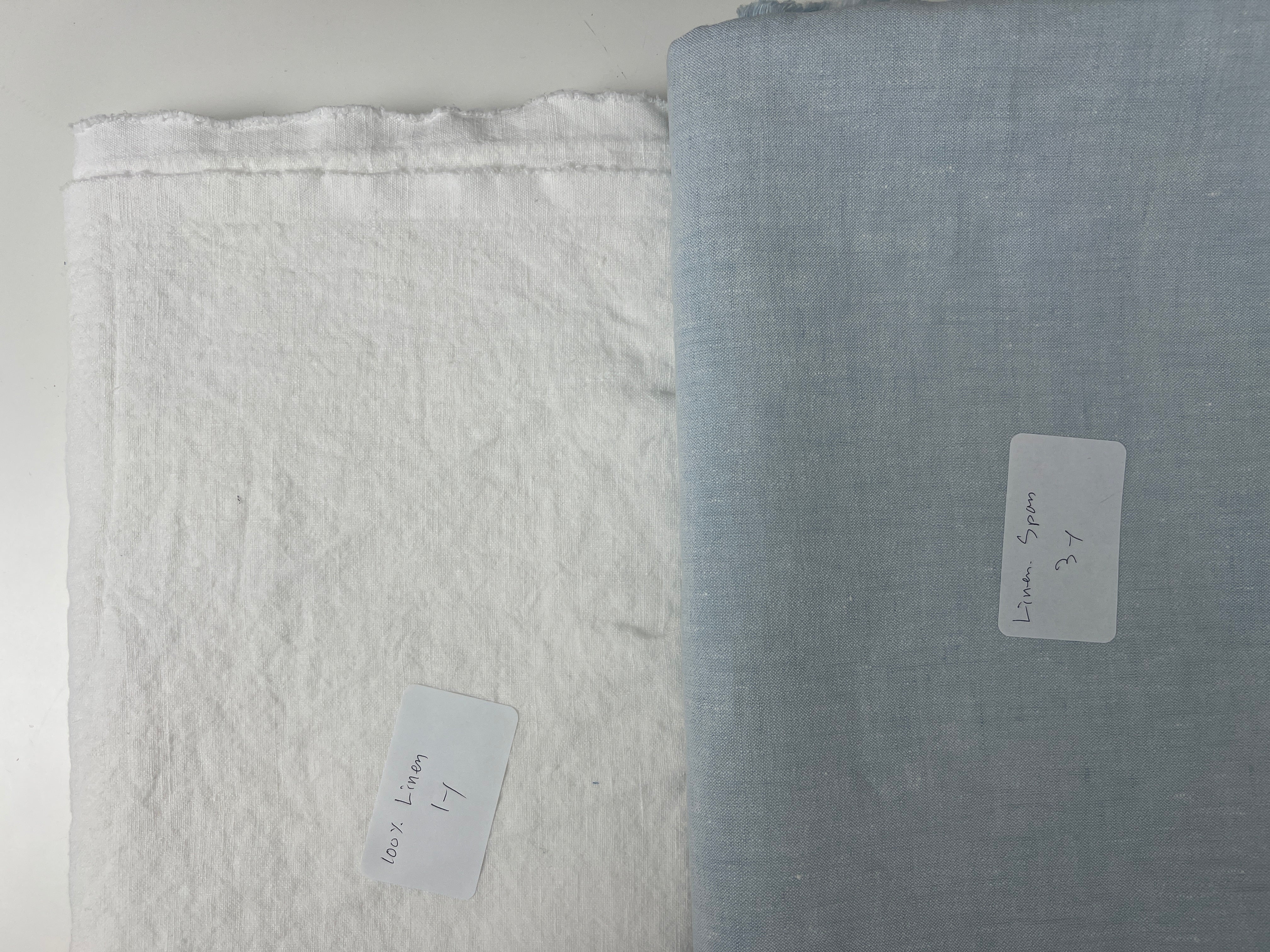 23.1y of Woven Fabric of Linen - Suprise Box No.54