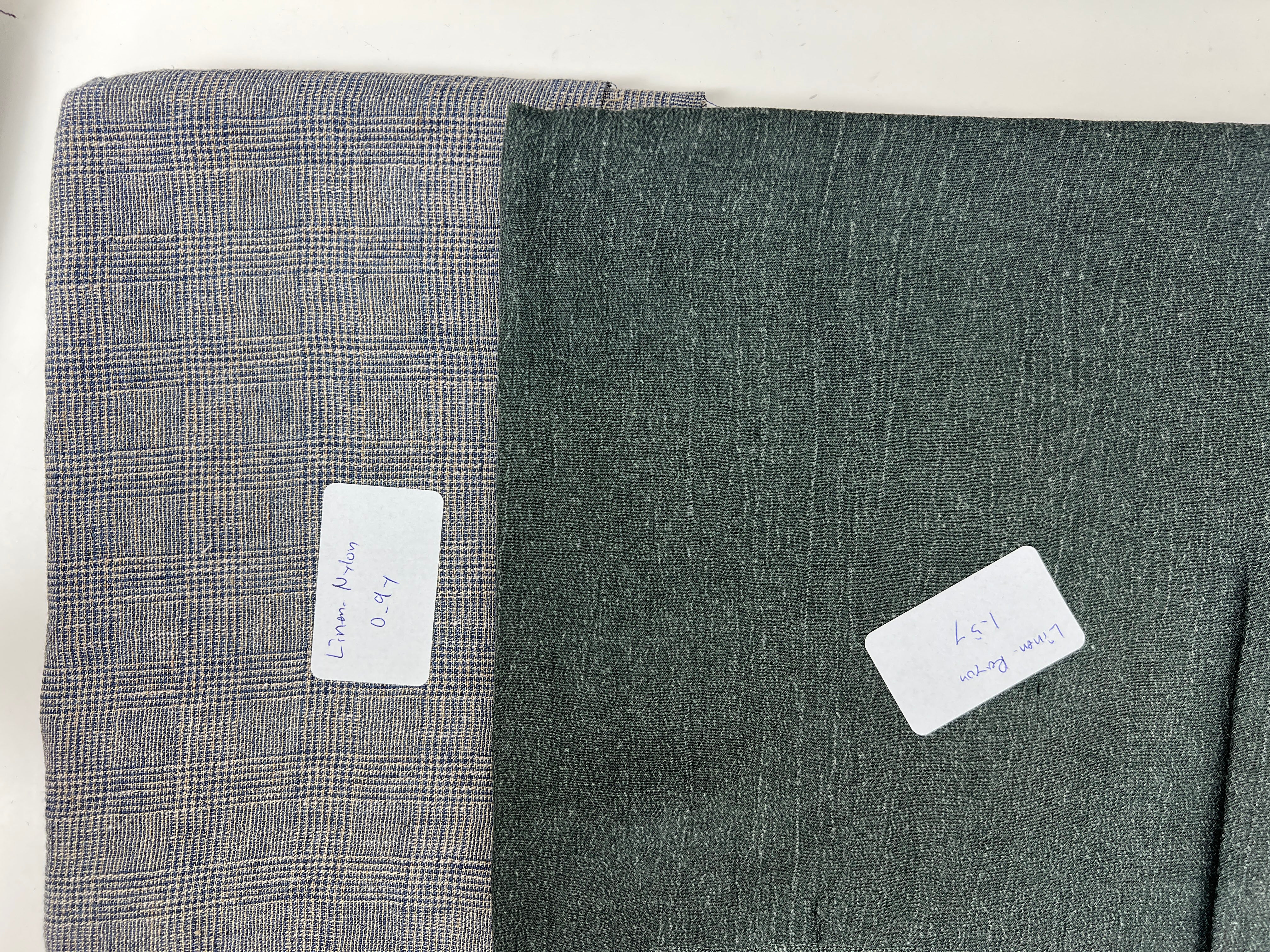 23.5y of Woven Fabric of Linen - Suprise Box No.55