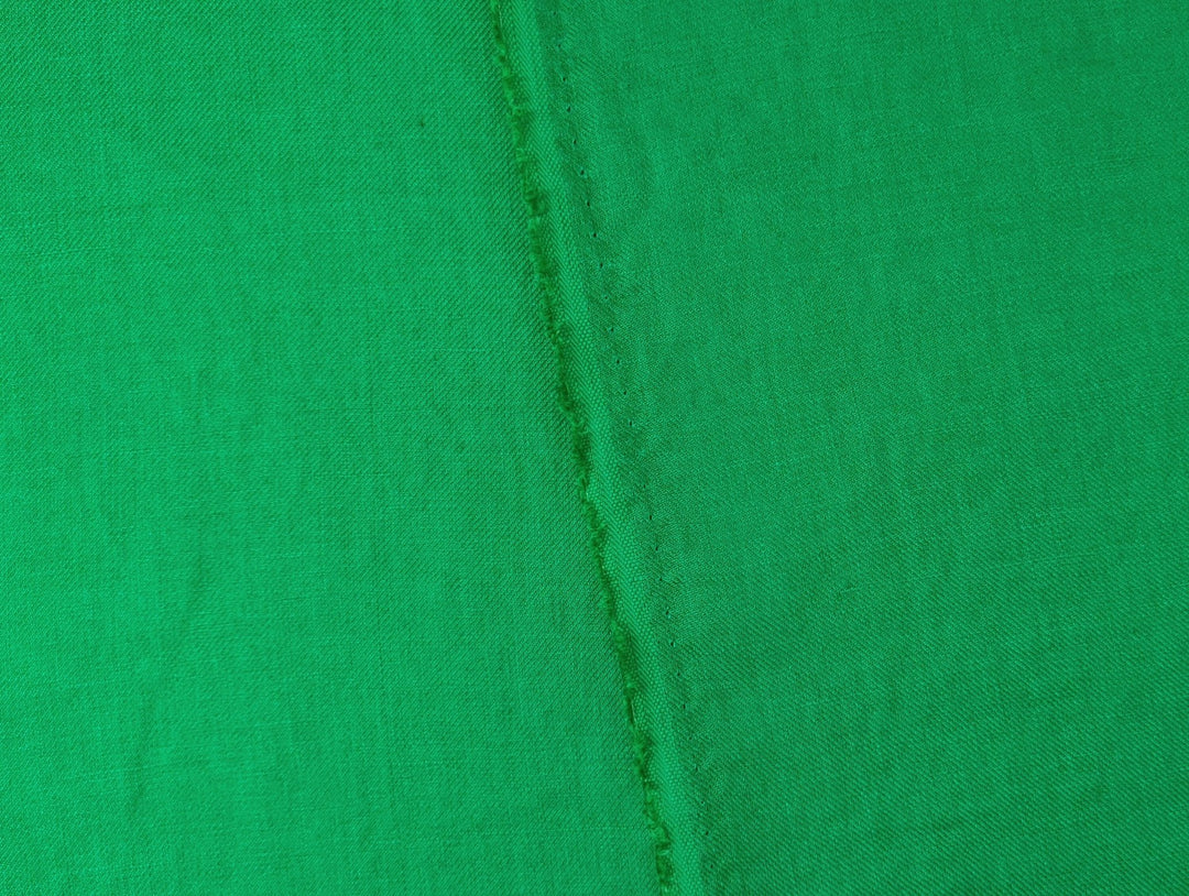 Twill Weave 100% Linen Fabric - Medium Weight in Green 7595 - The Linen Lab - Green