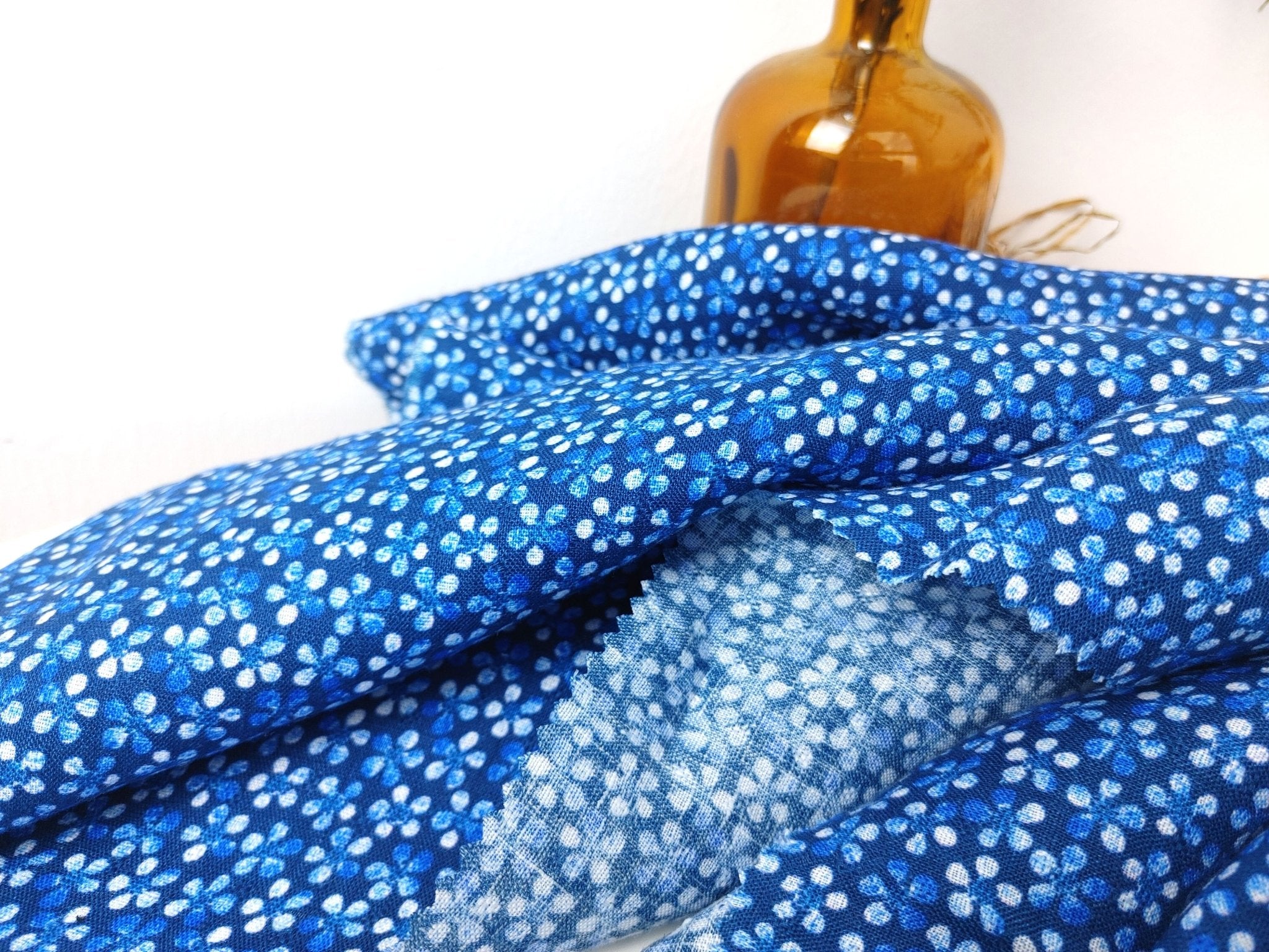 100% Linen Blue Flower Print Fabric Light Weight 7292 - The Linen Lab - Blue
