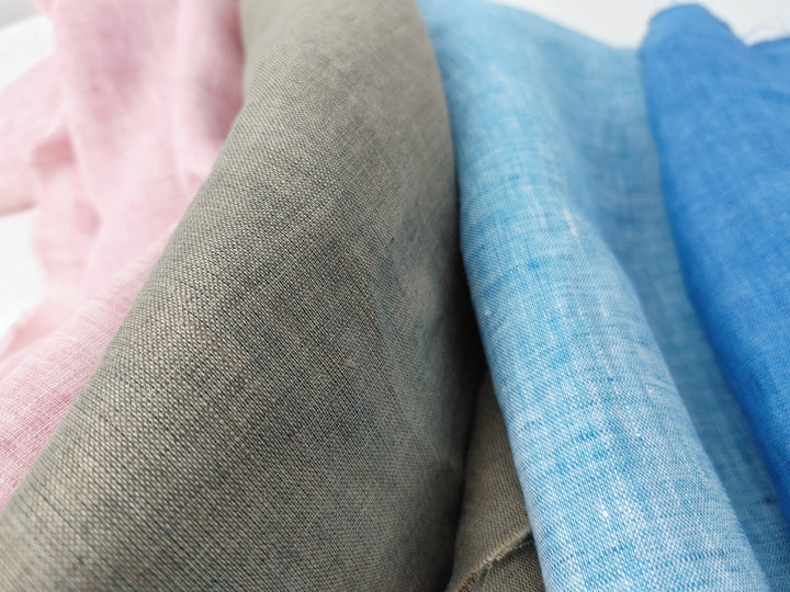 100% Linen Fabric 21s Vintage Chambray New Colorways for 2024 - The Linen Lab - Blue(light)