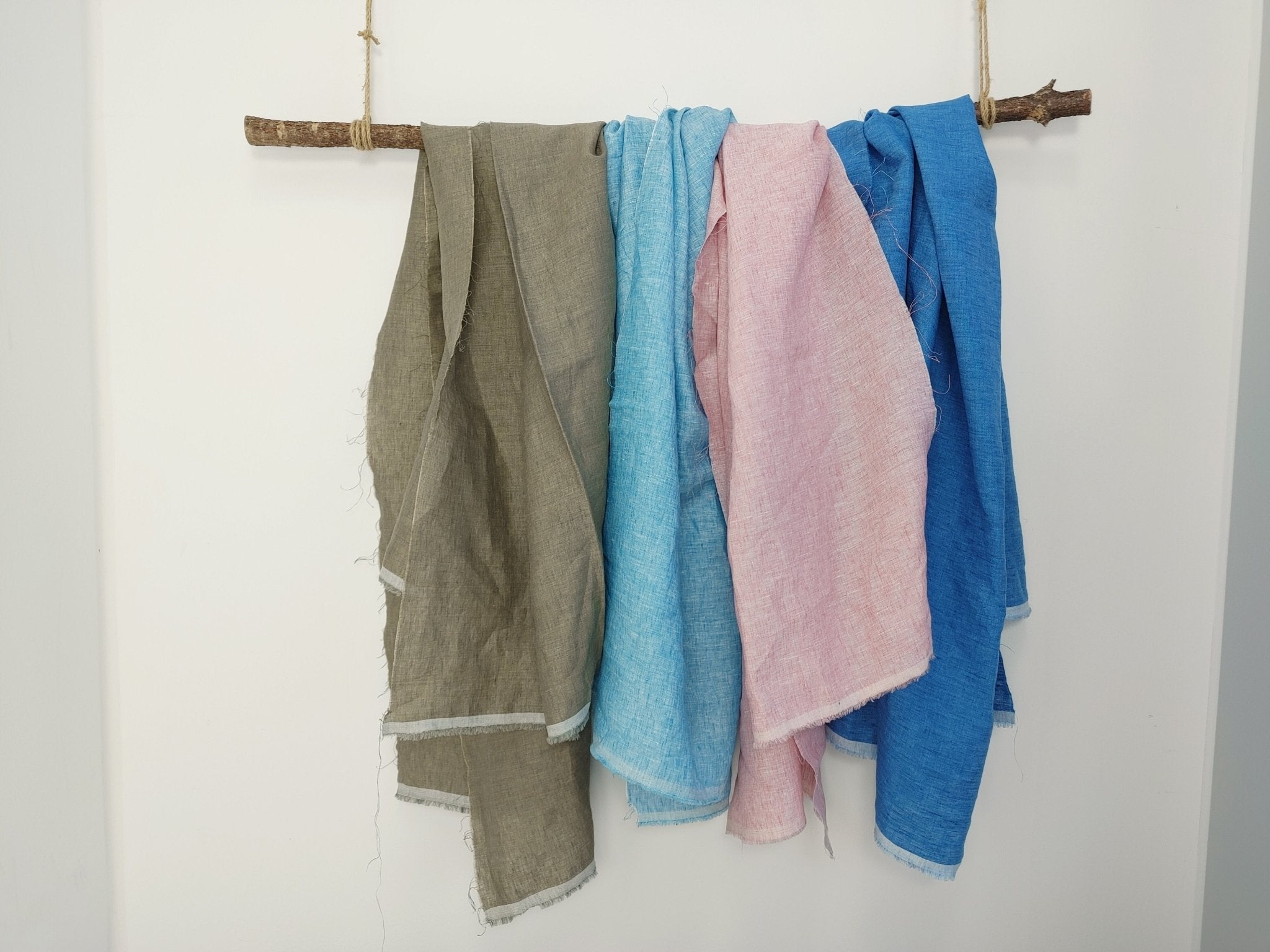 100% Linen Fabric 21s Vintage Chambray New Colorways for 2024 - The Linen Lab - Blue(light)