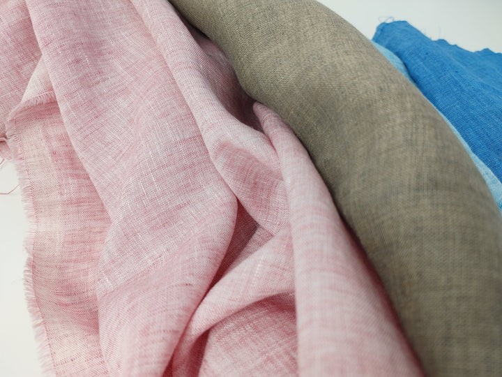 100% Linen Fabric 21s Vintage Chambray New Colorways for 2024 - The Linen Lab - Blue(light)