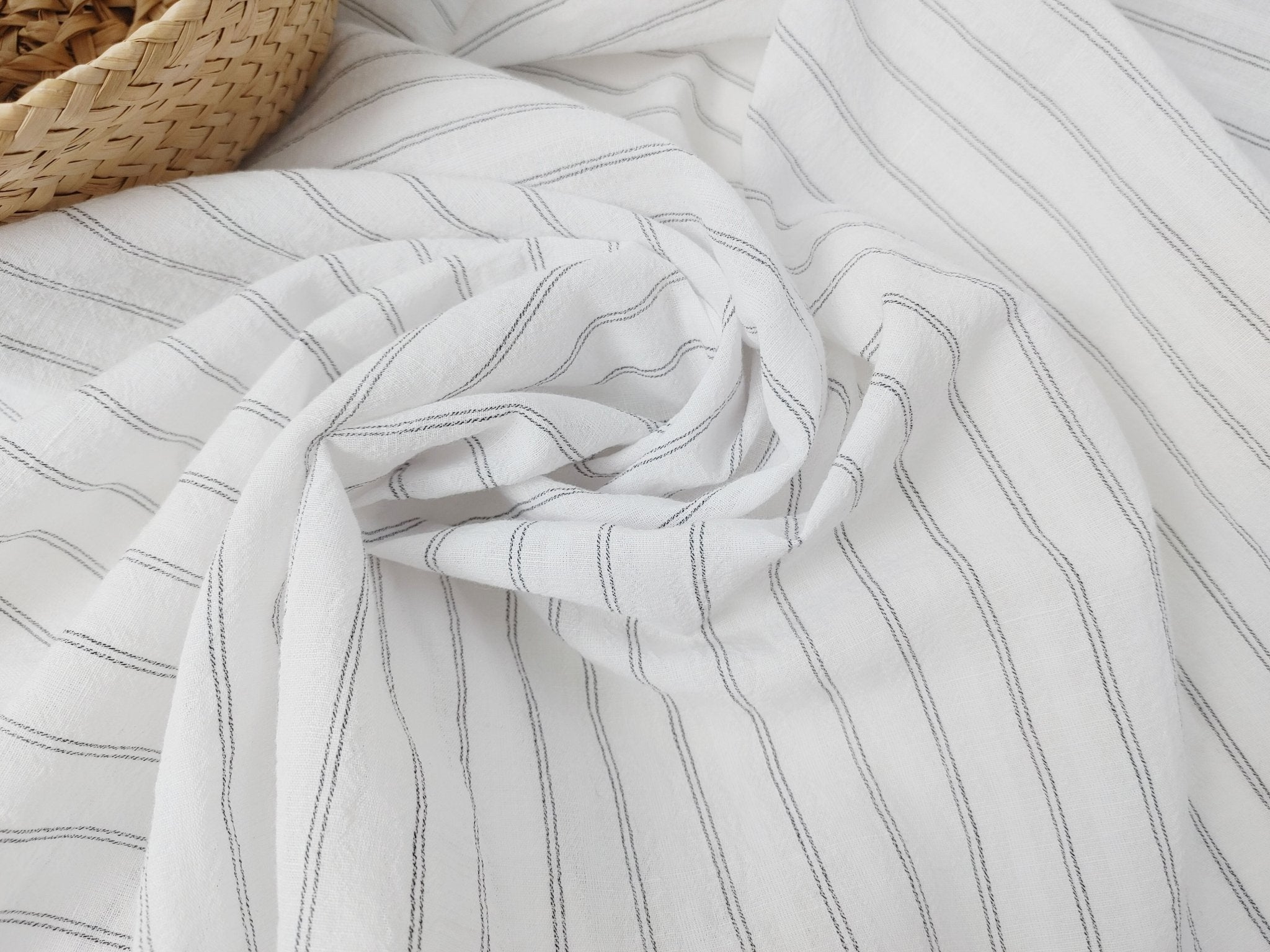 Airy Stripes: Linen with High-Twisted Cotton Lightweight Stripe Fabric 6109 6110 6111 6049 - The Linen Lab - Blue