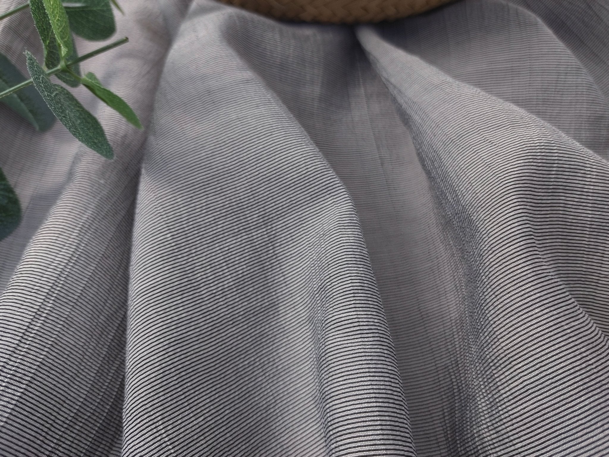 Bamboo mixed fabric with crease effect 4055 - The Linen Lab - Gray