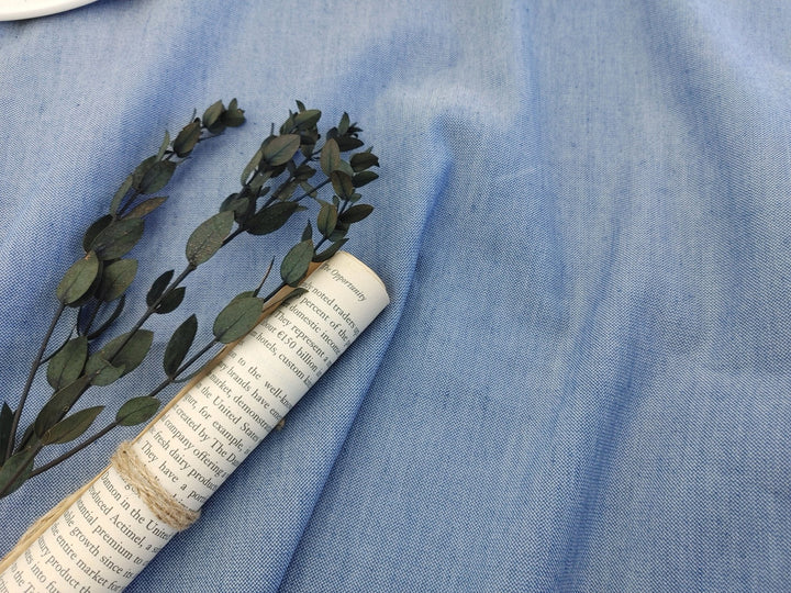 Blue Harmony Linen Blend: Stretch Dobby Chambray Fabric 3960 - The Linen Lab - Blue