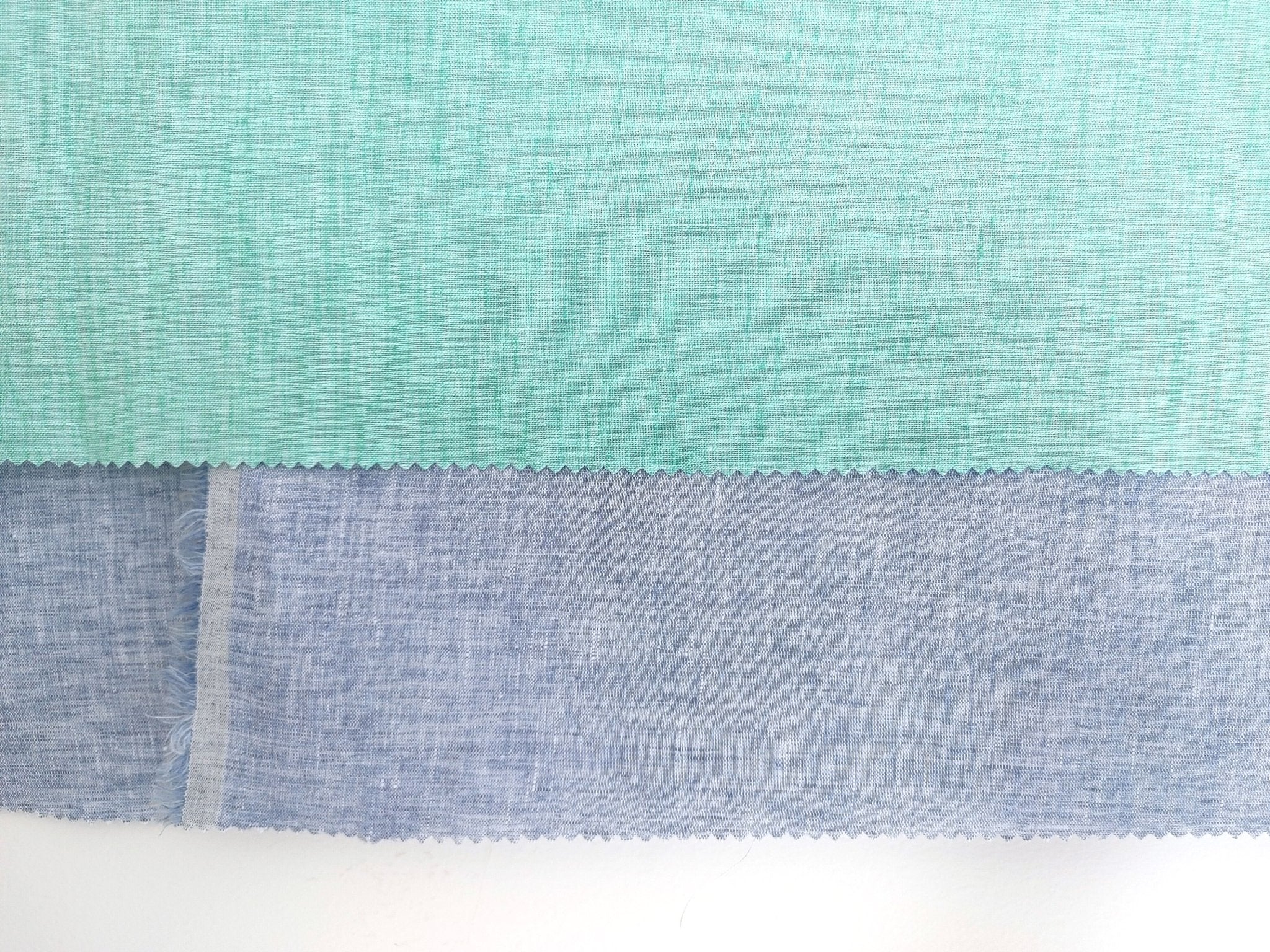 Lightweight 100% Linen Fabric: Two-Tone Chambray Elegance 7632 7746 - The Linen Lab - Blue