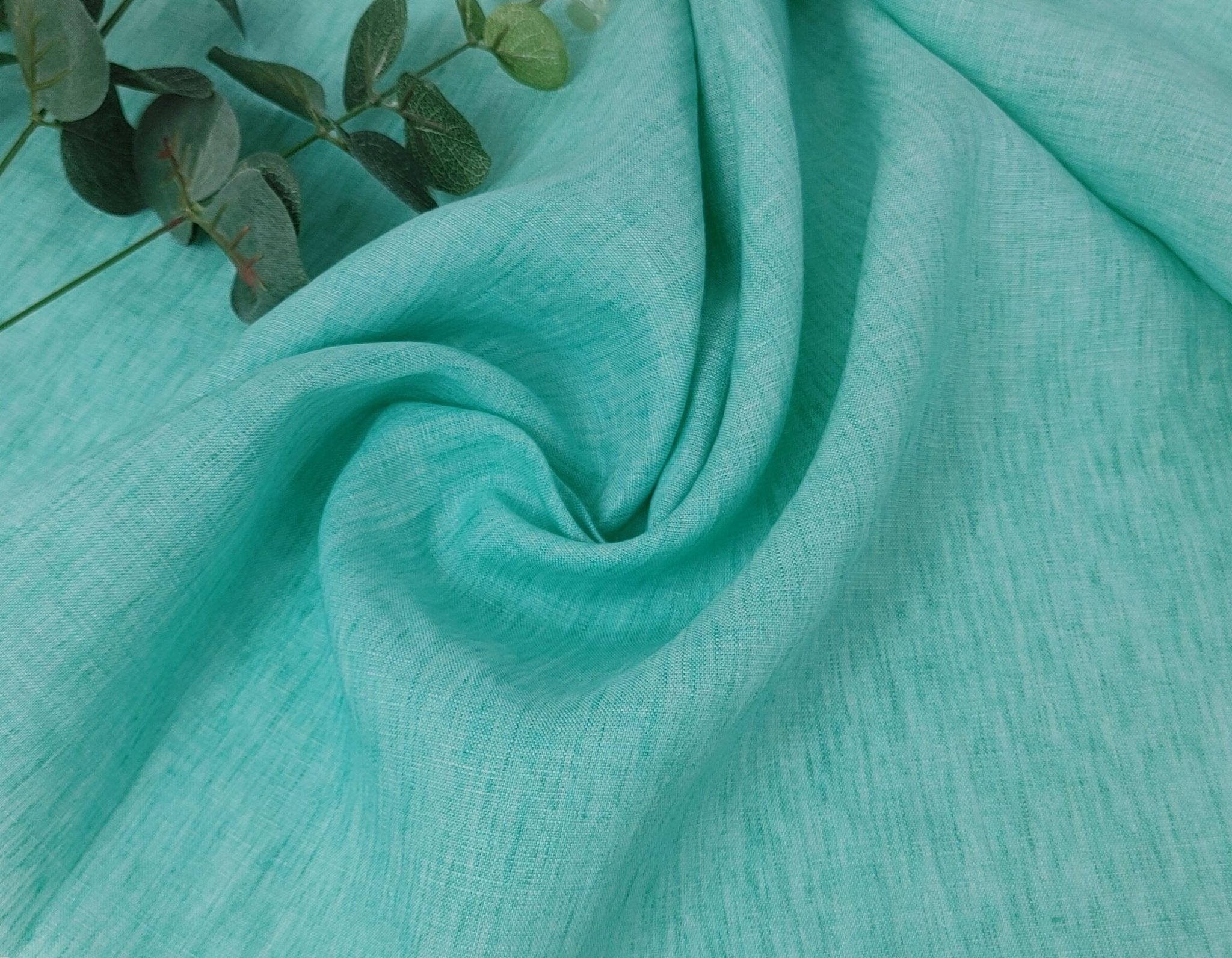 Lightweight 100% Linen Fabric: Two-Tone Chambray Elegance 7632 7746 - The Linen Lab - Mint