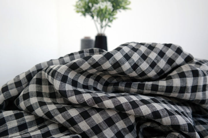 Linen Gingham Check Seersucker Stretch Fabric (6515) - The Linen Lab - Black and Natural