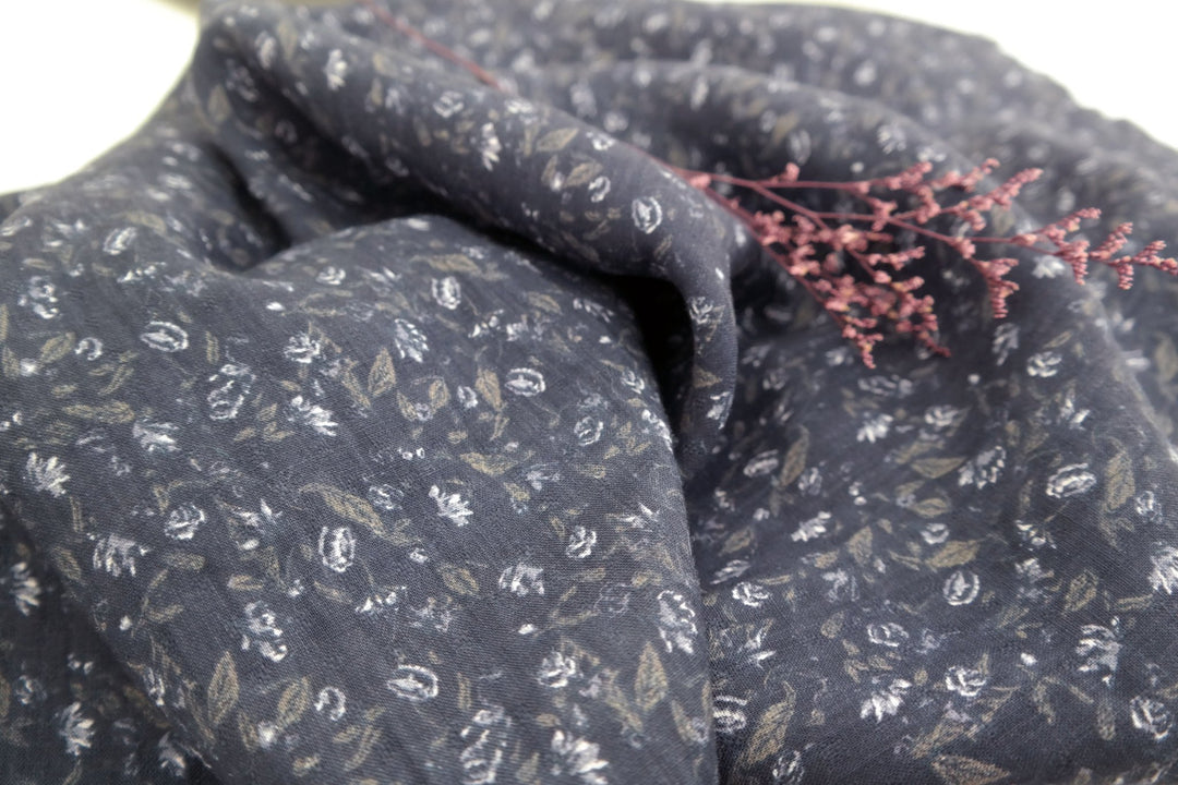 Linen Navy Flower Print (7374) - The Linen Lab - blue