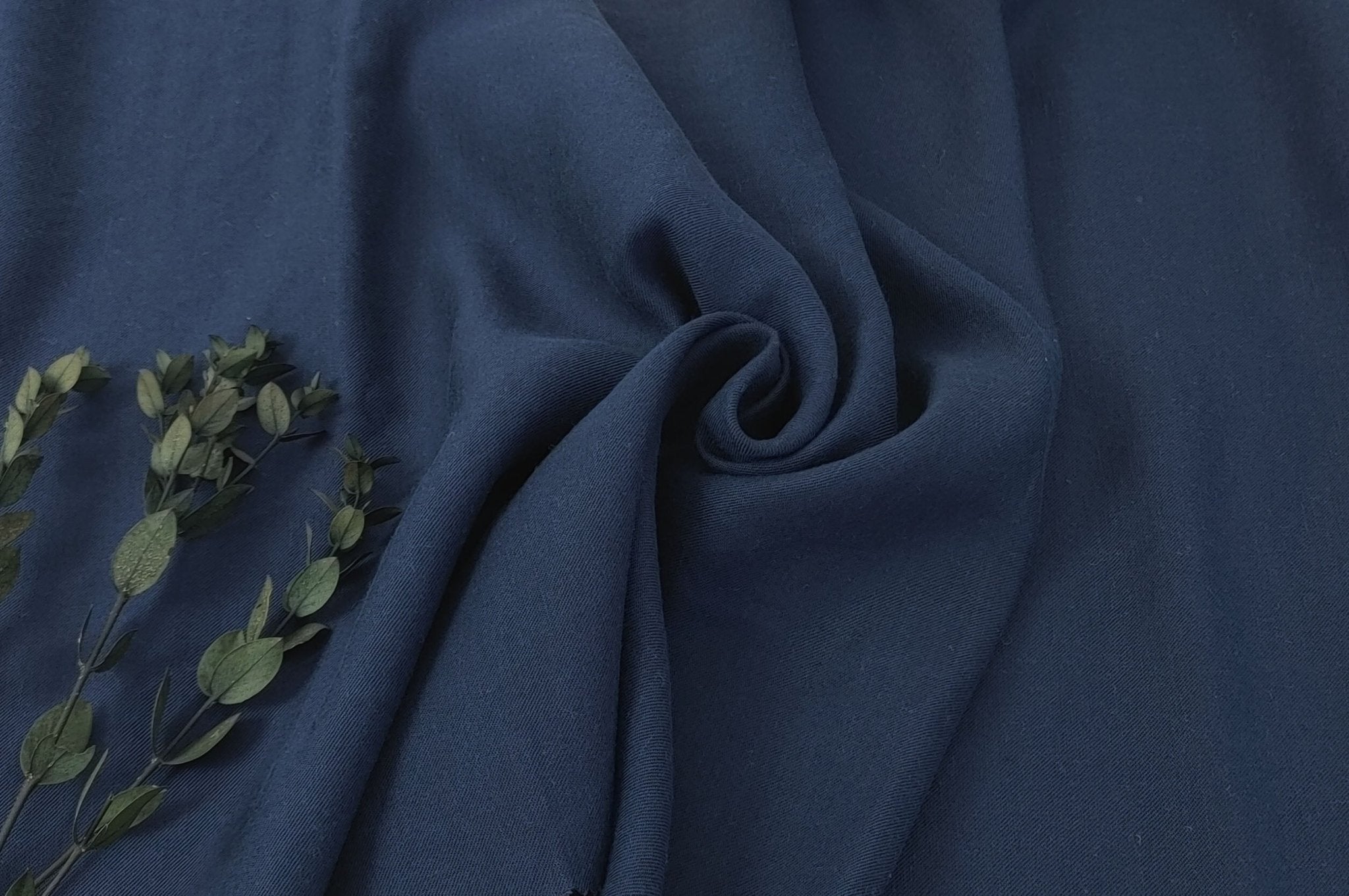 Linen Tencel Twill Fabric for Versatile and Elegant Creations 3217 6895 3530 - The Linen Lab - Navy