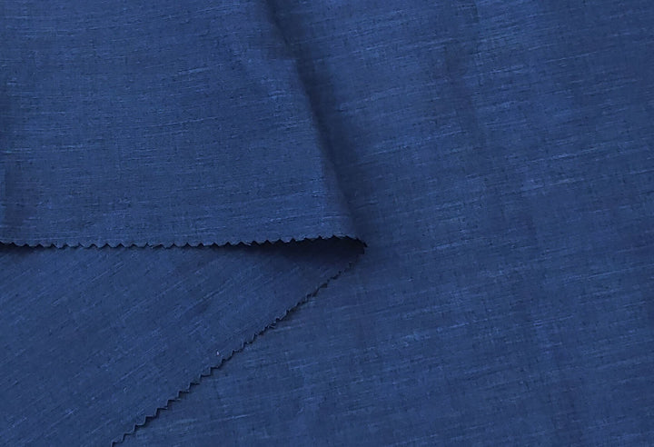 Midnight Blue Elegance: Lightweight Linen Cotton Chambray Fabric 4933 - The Linen Lab - Navy