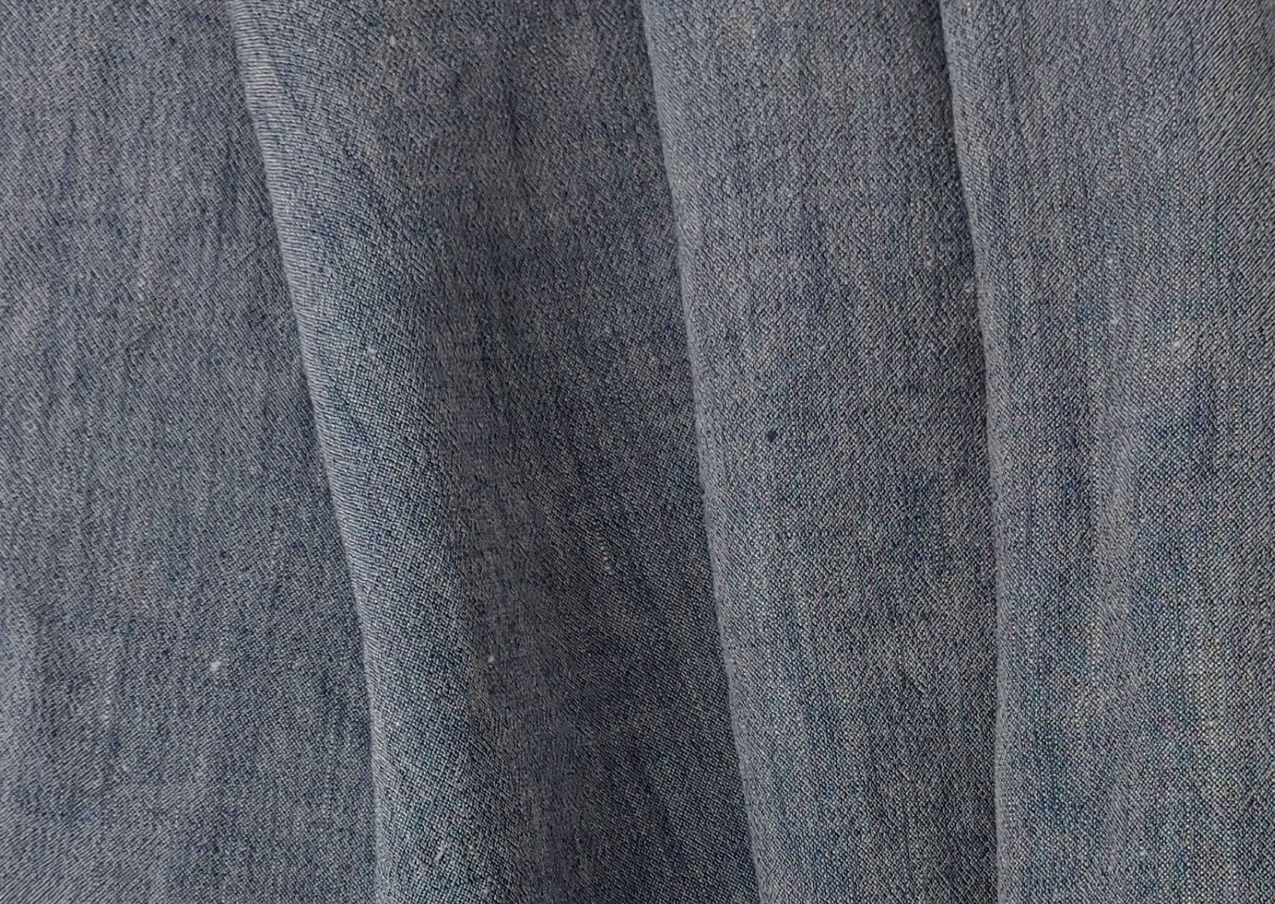 Navy Two-Tone Chambray Fabric in Linen-Polyester Blend 6656 - The Linen Lab - Navy